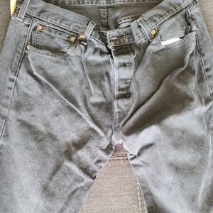 Men's Levi 501s 38W 36L